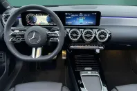 Mercedes-Benz CLA 250 din 2025 cu 7.950 km - oferta MER152381 - foto 13