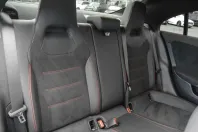 Mercedes-Benz CLA 250 din 2023 cu 2.796 km - oferta MER152382 - foto 4