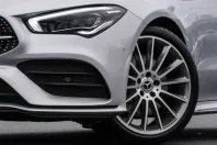 Mercedes-Benz CLA 250 din 2023 cu 2.796 km - oferta MER152382 - foto 5