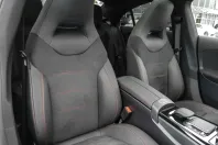 Mercedes-Benz CLA 250 din 2023 cu 2.796 km - oferta MER152382 - foto 6