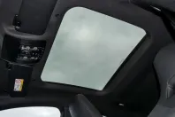 Mercedes-Benz CLA 250 din 2023 cu 2.796 km - oferta MER152382 - foto 10