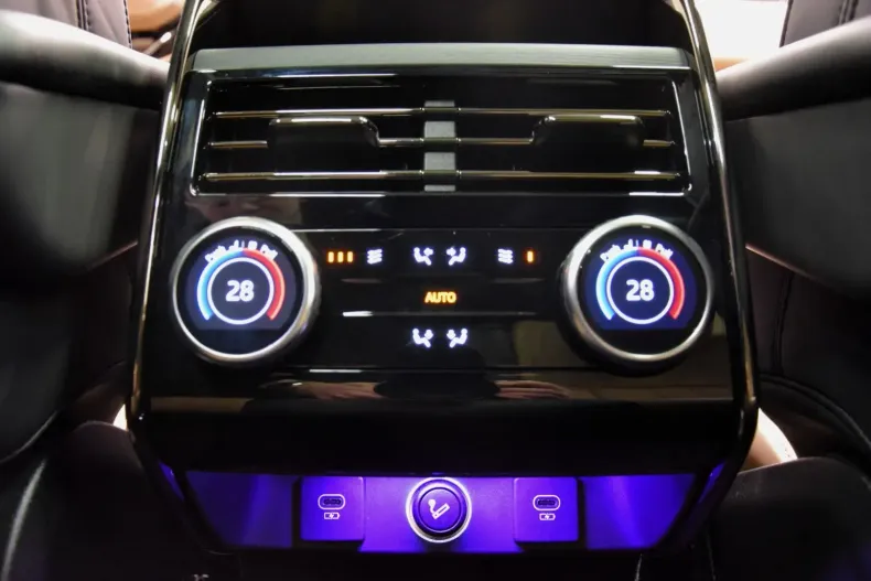 Land Rover Range Rover Sport din 2023 cu 9.980 km - oferta LAN152393 - foto 20