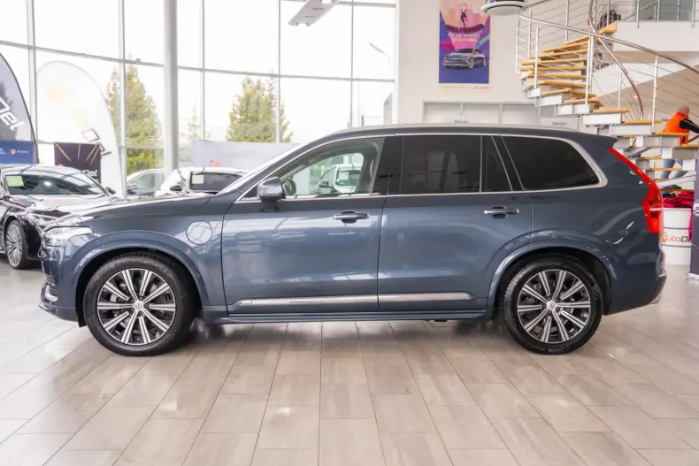 Volvo XC40 din 2020 cu 143.110 km - oferta VOL152394 - foto 4