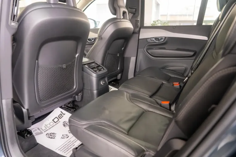 Volvo XC40 din 2020 cu 143.110 km - oferta VOL152394 - foto 24