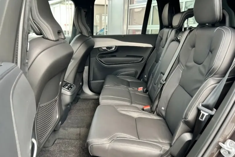 Volvo XC90 din 2024 cu 7.500 km - oferta VOL152398 - foto 5