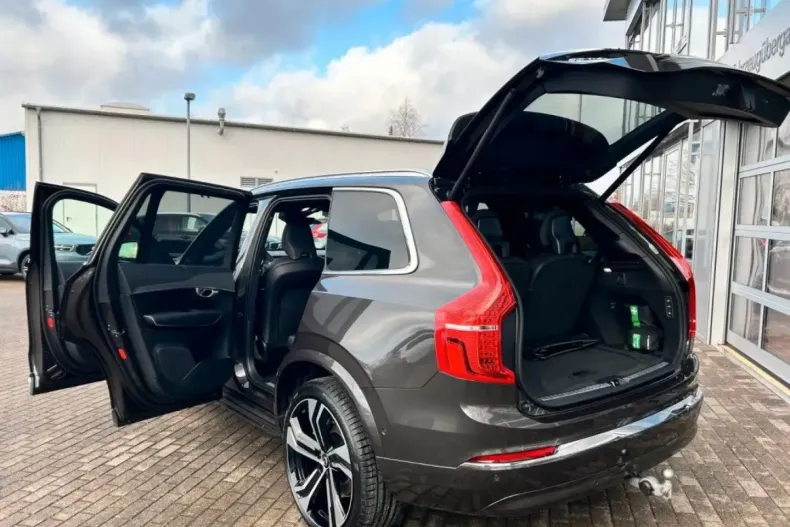 Volvo XC90 din 2024 cu 7.500 km - oferta VOL152398 - foto 8