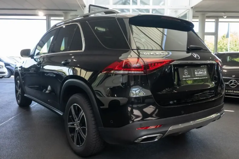 Mercedes-Benz GLE 300 din 2023 cu 49.478 km - oferta MER152403 - foto 3