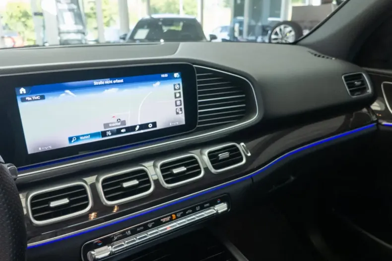 Mercedes-Benz GLE 300 din 2023 cu 49.478 km - oferta MER152403 - foto 13