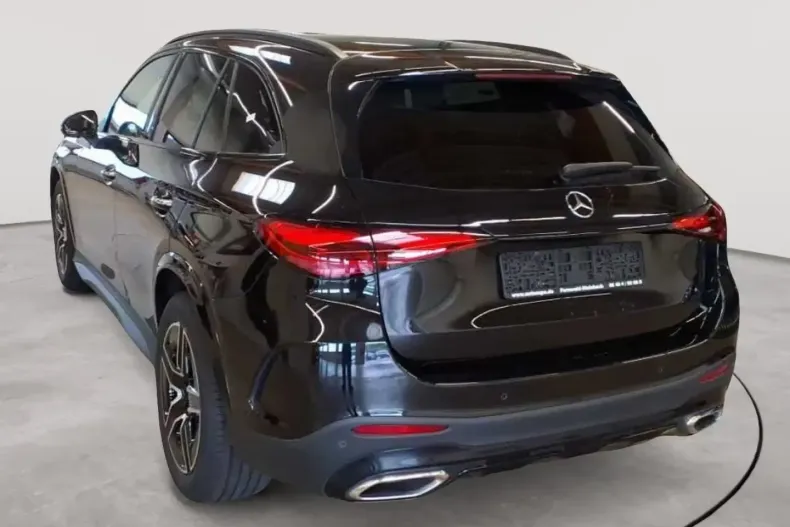 Mercedes-Benz GLC 300 din 2023 cu 61.242 km - oferta MER152417 - foto 2