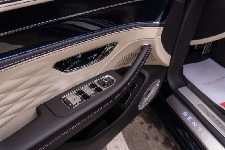 Bentley Flying Spur din 2020 cu 48.150 km - oferta BEN152418 - foto 9