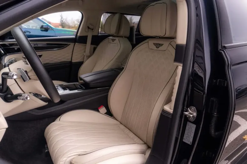 Bentley Flying Spur din 2020 cu 48.150 km - oferta BEN152418 - foto 24