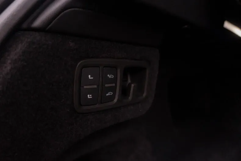 Lamborghini Urus din 2021 cu 43.250 km - oferta LAM152419 - foto 34