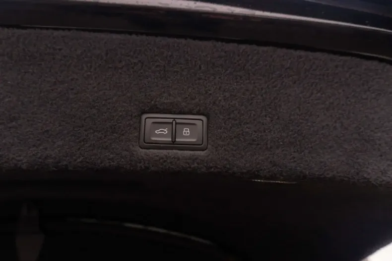 Lamborghini Urus din 2021 cu 43.250 km - oferta LAM152419 - foto 35