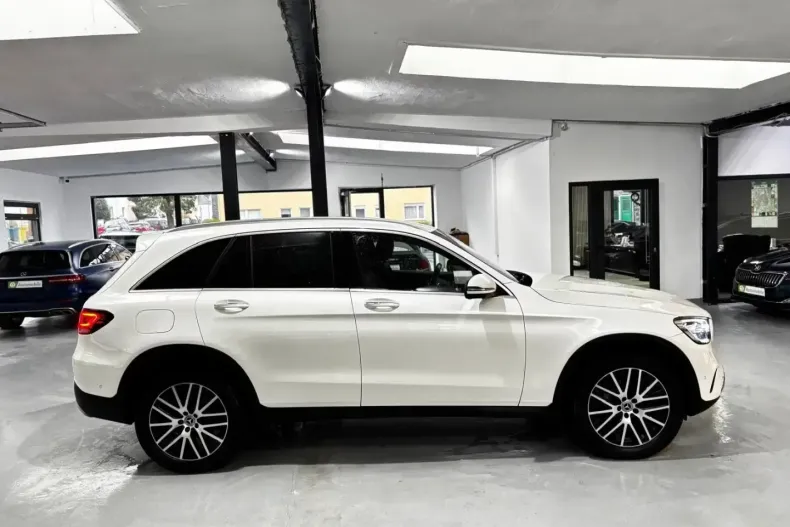 Mercedes-Benz GLC 300 din 2022 cu 80.700 km - oferta MER152420 - foto 4