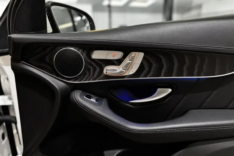 Mercedes-Benz GLC 300 din 2022 cu 80.700 km - oferta MER152420 - foto 9