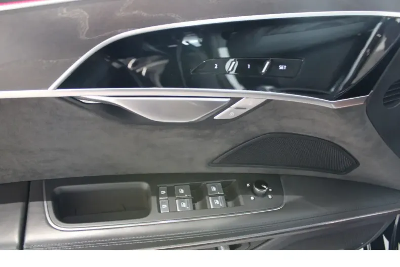 Audi A8 din 2021 cu 96.995 km - oferta AUD152422 - foto 7