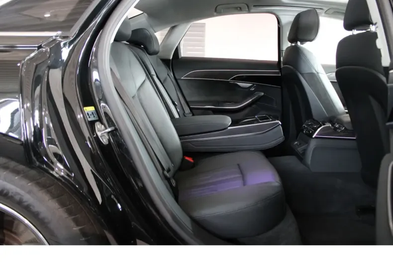 Audi A8 din 2021 cu 96.995 km - oferta AUD152422 - foto 21