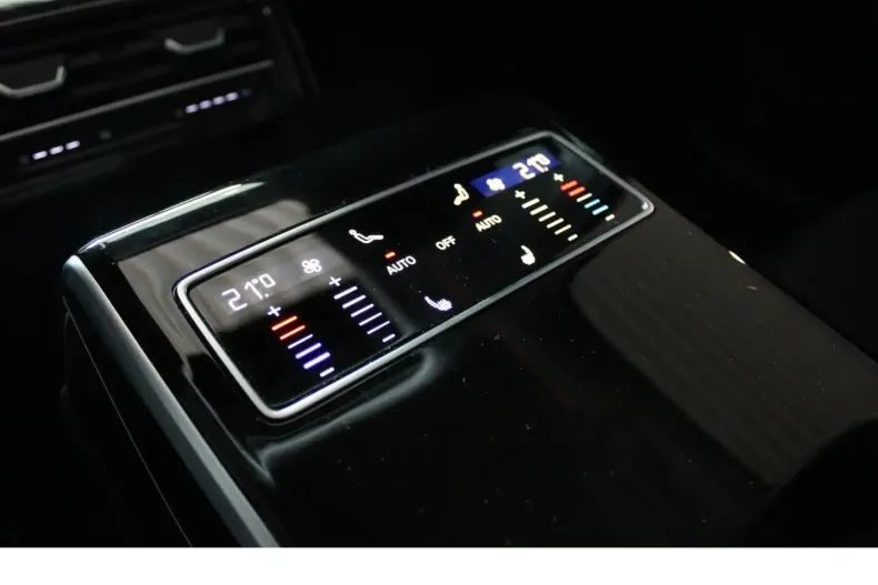Audi A8 din 2021 cu 96.995 km - oferta AUD152422 - foto 23