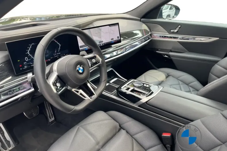 BMW 740 din 2024 cu 18.588 km - oferta BMW152423 - foto 10