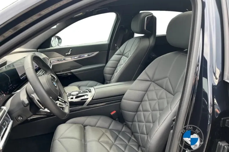 BMW 740 din 2024 cu 18.588 km - oferta BMW152423 - foto 18