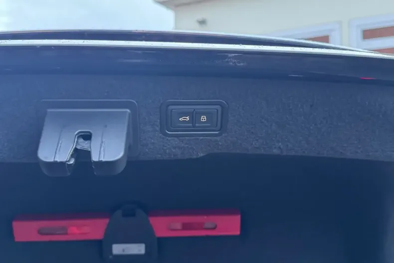 Audi A8 din 2021 cu 89.950 km - oferta AUD152424 - foto 18