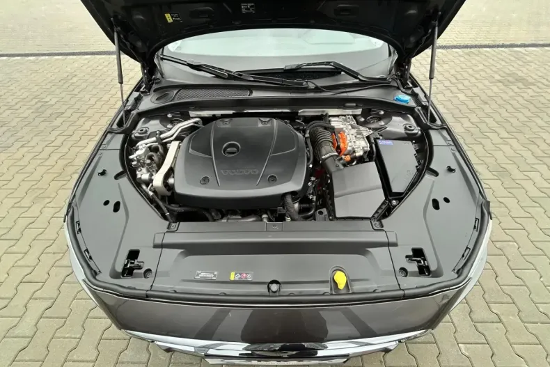 Volvo S90 din 2021 cu 40.504 km - oferta VOL152429 - foto 38