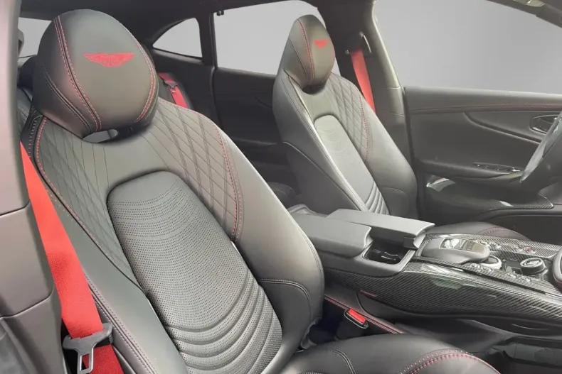 Aston Martin DBX din 2023 cu 10.000 km - oferta AST152433 - foto 14