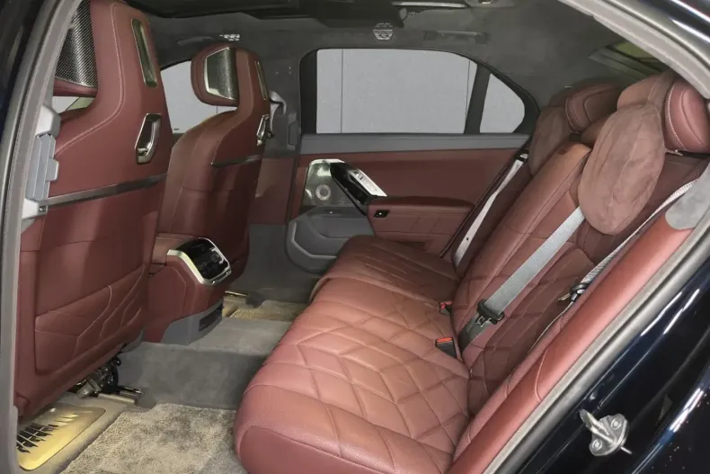 BMW 740 din 2024 cu 42.890 km - oferta BMW152435 - foto 11