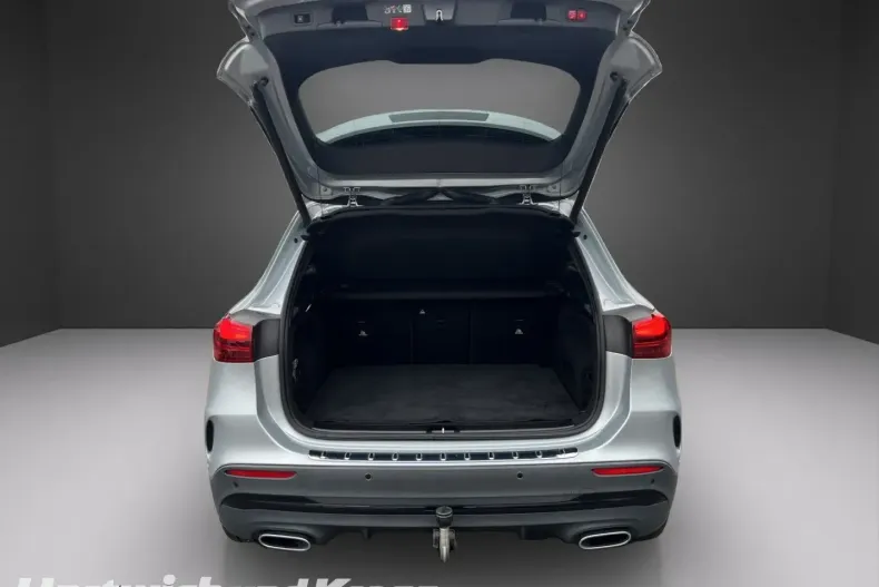 Mercedes-Benz GLA 220 din 2023 cu 47.490 km - oferta MER152441 - foto 9