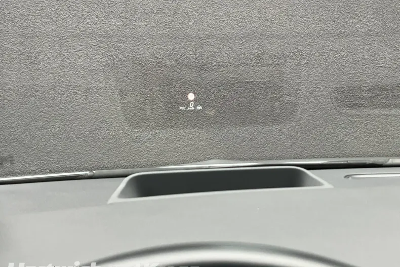 Mercedes-Benz GLA 220 din 2023 cu 47.490 km - oferta MER152441 - foto 16