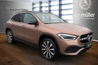 Mercedes-Benz GLA 250 din 2022 cu 27.650 km - oferta MER152443 - foto 1