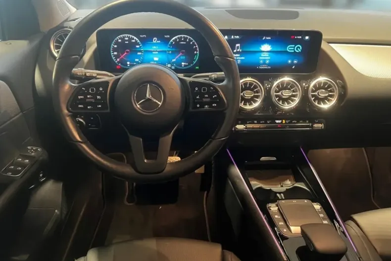 Mercedes-Benz GLA 250 din 2021 cu 44.007 km - oferta MER152444 - foto 9