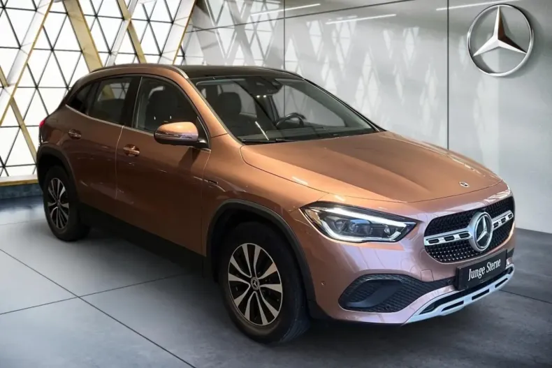 Mercedes-Benz GLA 250 din 2021 cu 44.007 km - oferta MER152444 - foto 17