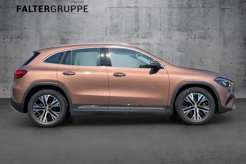 Mercedes-Benz GLA 220 din 2023 cu 34.990 km - oferta MER152447 - foto 4