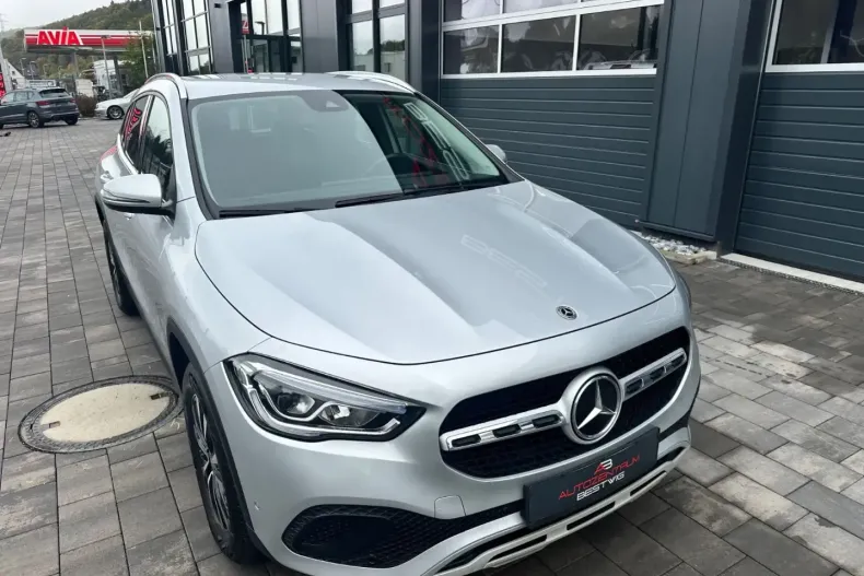Mercedes-Benz GLA 220 din 2021 cu 99.000 km - oferta MER152448 - foto 3