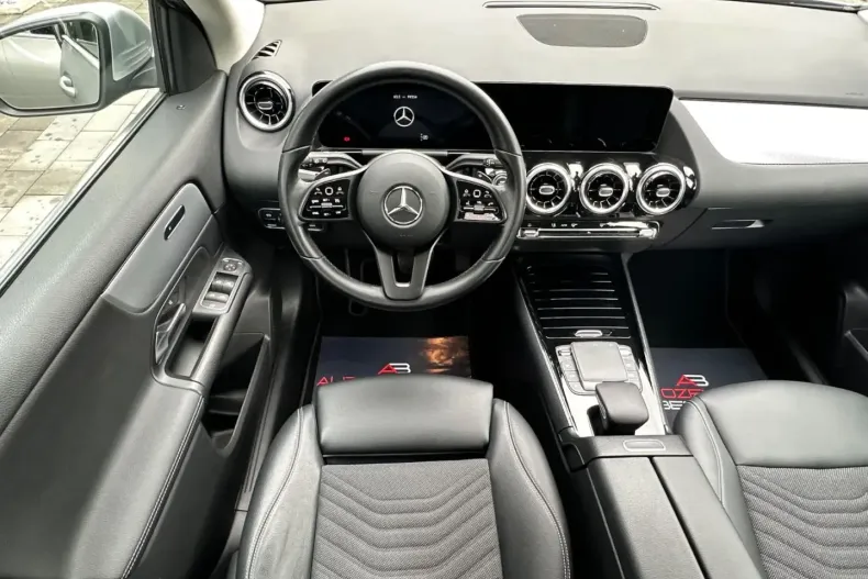 Mercedes-Benz GLA 220 din 2021 cu 99.000 km - oferta MER152448 - foto 8