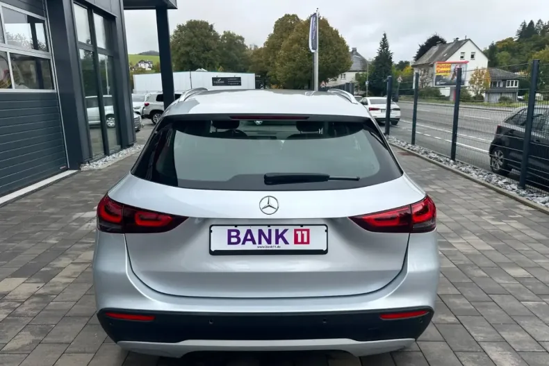 Mercedes-Benz GLA 220 din 2021 cu 99.000 km - oferta MER152448 - foto 16