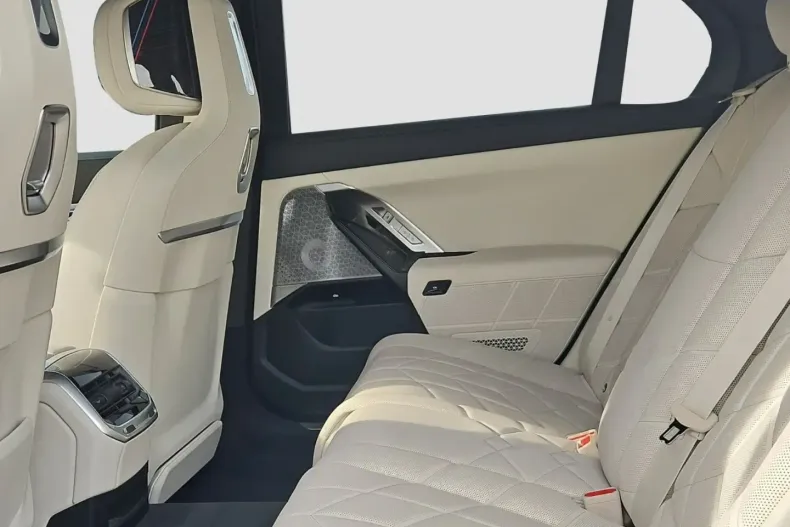 BMW 740 din 2024 cu 42.000 km - oferta BMW152450 - foto 12