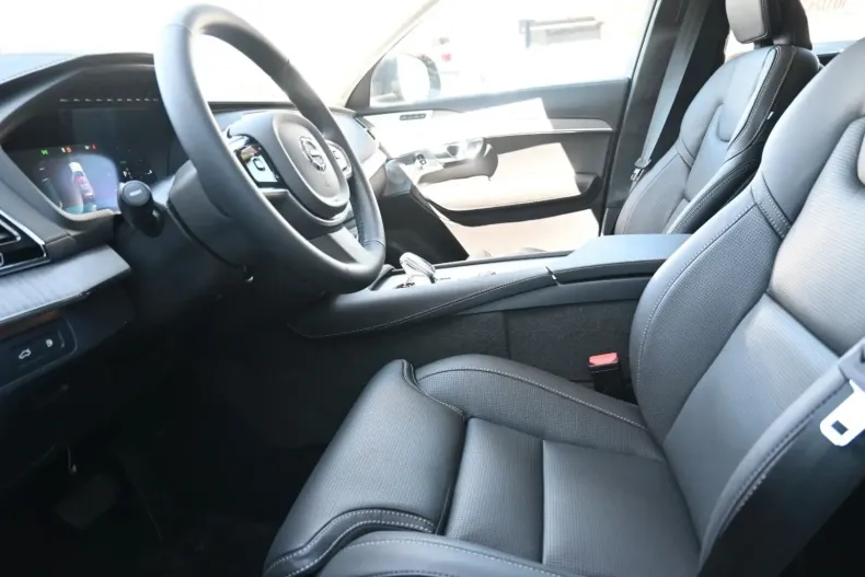 Volvo XC90 din 2024 cu 5.500 km - oferta VOL152456 - foto 11