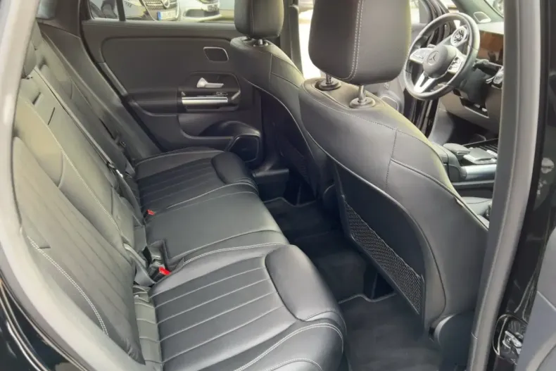 Mercedes-Benz GLA 250 din 2022 cu 121.900 km - oferta MER152458 - foto 15