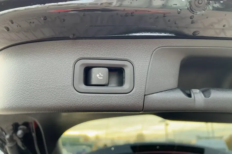 Mercedes-Benz GLA 250 din 2022 cu 121.900 km - oferta MER152458 - foto 16