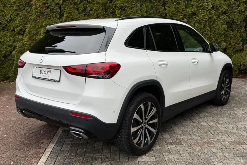 Mercedes-Benz GLA 200 din 2020 cu 20.800 km - oferta MER152459 - foto 7