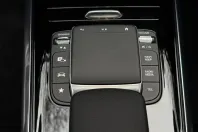 Mercedes-Benz GLA 200 din 2020 cu 20.800 km - oferta MER152459 - foto 24