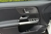 Mercedes-Benz GLA 200 din 2020 cu 20.800 km - oferta MER152459 - foto 25