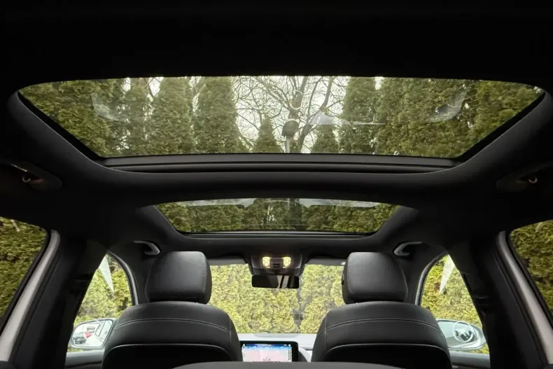 Mercedes-Benz GLA 200 din 2020 cu 20.800 km - oferta MER152459 - foto 26