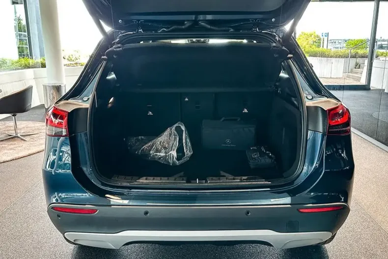 Mercedes-Benz GLA 250 din 2021 cu 87.850 km - oferta MER152461 - foto 15