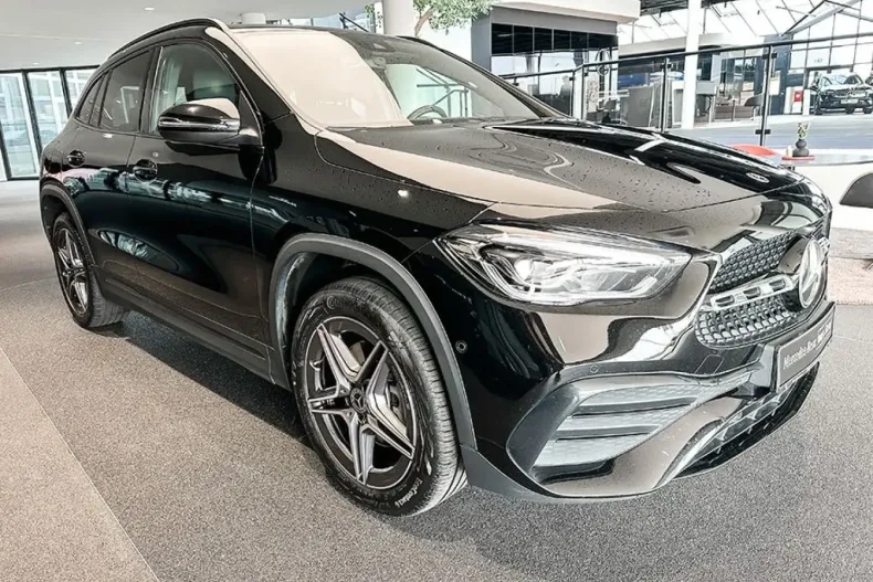 Mercedes-Benz GLA 250 din 2022 cu 88.100 km - oferta MER152463 - foto 1