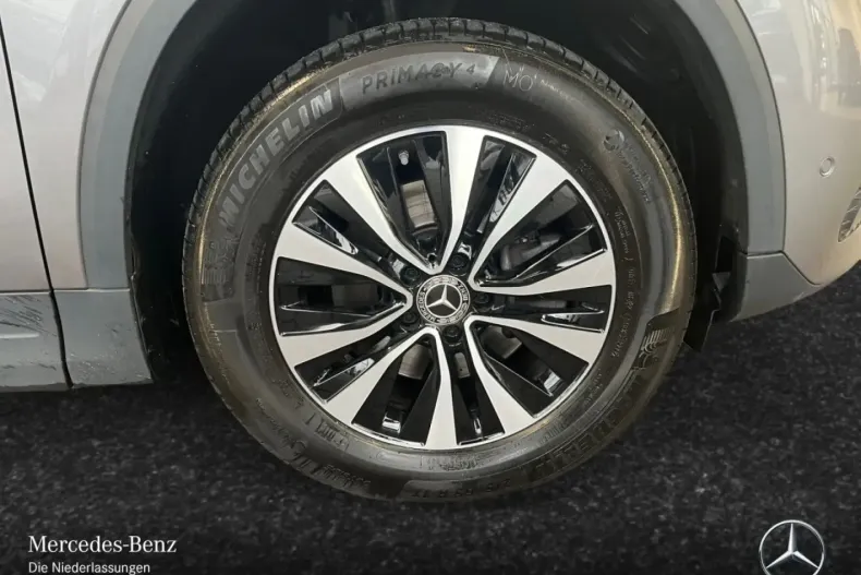 Mercedes-Benz GLA 200 din 2022 cu 92.198 km - oferta MER152464 - foto 3