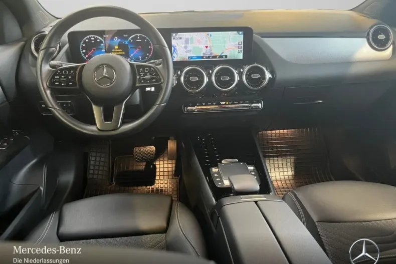 Mercedes-Benz GLA 200 din 2022 cu 92.198 km - oferta MER152464 - foto 9