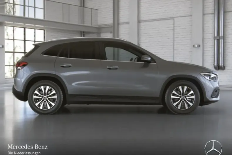 Mercedes-Benz GLA 200 din 2022 cu 92.198 km - oferta MER152464 - foto 17